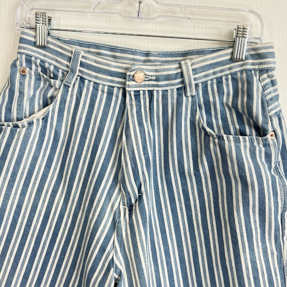 Vintage 90s High Waisted Mom Shorts 12 Backroad Blues Blue White Railroad Stripe - Picture 2 of 11